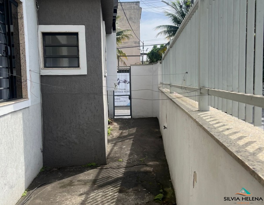 Casa com 4 Quartos no Centro