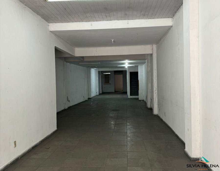 Loja na Av. Domingos Marianos